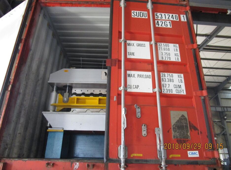 Entrega da máquina formadora de rolos de perfil de dupla camada T18+T35 de alta velocidade para a Hungria em 29 de setembro de 2018