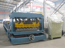 Máquina antiga de rolo de telha Metrocopo 