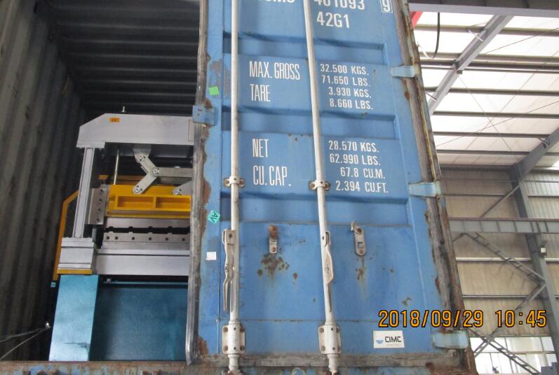 Entrega da máquina perfiladeira de perfil T8 de alta velocidade para a Hungria em 30 de setembro de 2018