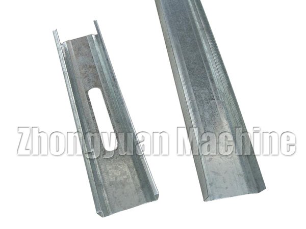 M&aacute;quina formadora de pinos e trilhas.jpg