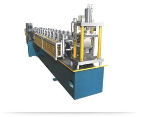 Máquina formadora de pinos e esteiras