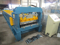 Máquina formadora de rolos para deck de metal