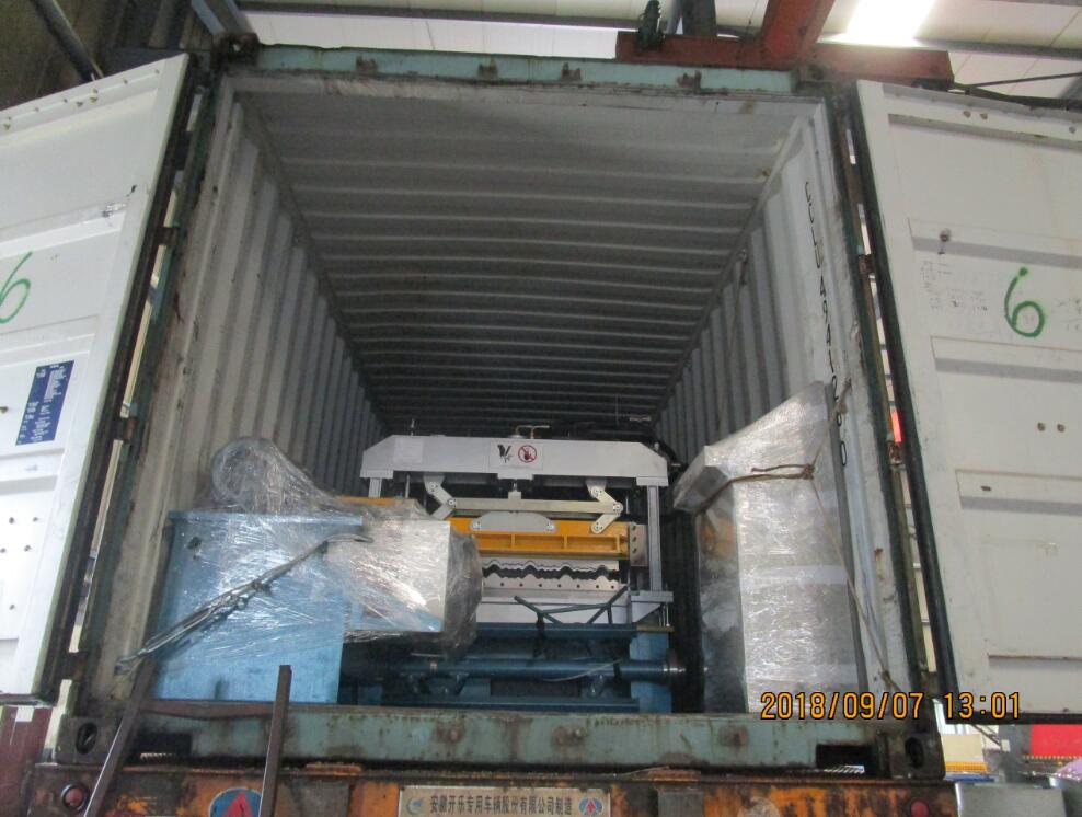 Máquina formadora de rolos de telha de alumínio para África datada de 07 de setembro de 2018