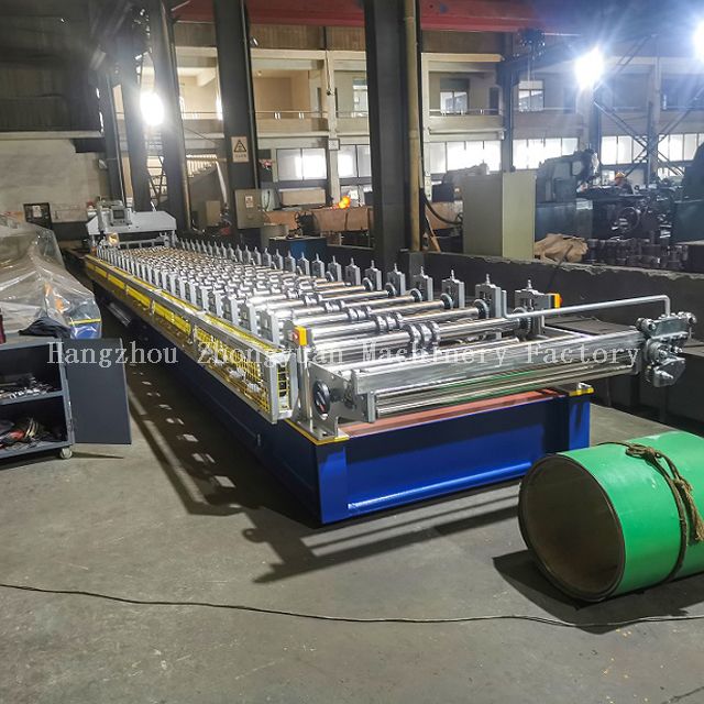 Máquina perfiladeira a frio para telhado com corte elétrico