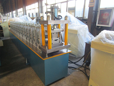 Roller-Shutter-Machine2