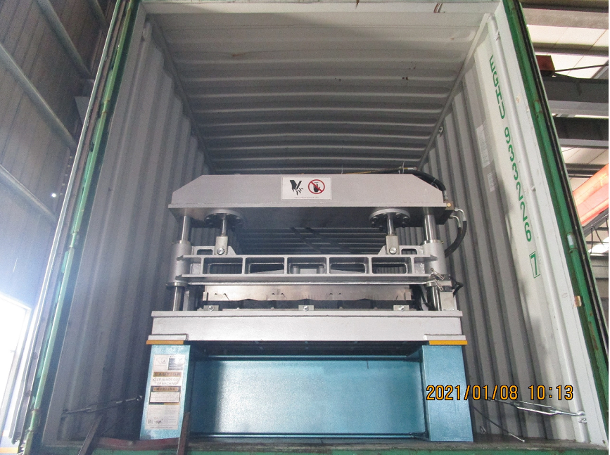 Entrega da máquina formadora de rolos Zhongyuan RN35-100 para o México em 8 de janeiro de 2021