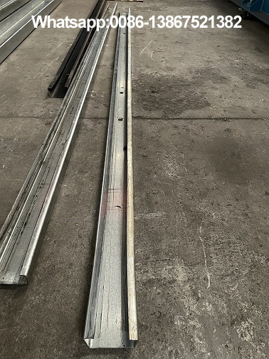 M&aacute;quina formadora de rolos de ter&ccedil;a Zhongyuan cz