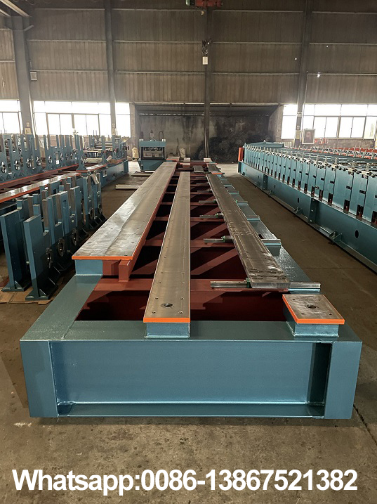 M&aacute;quina formadora de rolos de ter&ccedil;a Z Zhongyuan z autom&aacute;tica