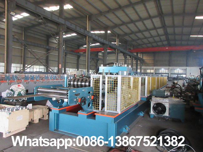 M&aacute;quina formadora de rolos Zhongyuan para ter&ccedil;a cz autom&aacute;tica