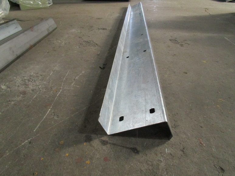 M&aacute;quina formadora de rolos zhongyuan perfurado z purlin