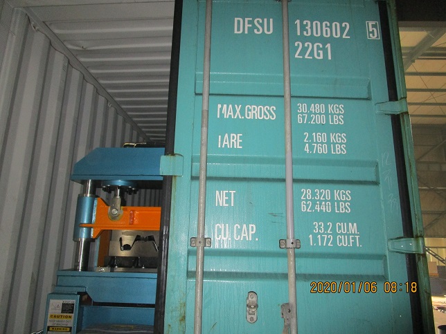 Entrega da máquina formadora de rolos de convés para o mercado norte-americano em 06 de janeiro de 2020