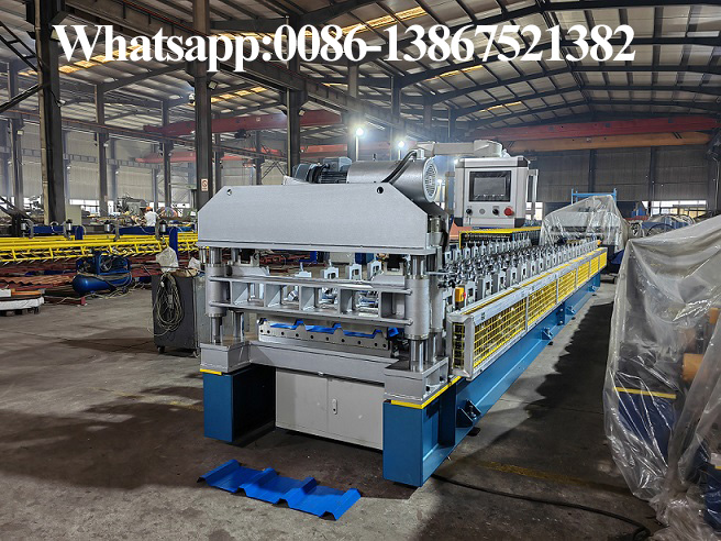 Conjunto completo de m&aacute;quina formadora de rolos para painel de telhado Zhongyuan