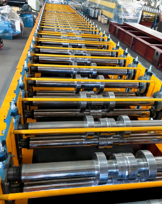 M&aacute;quina formadora de rolos para decks de metal zhongyuan