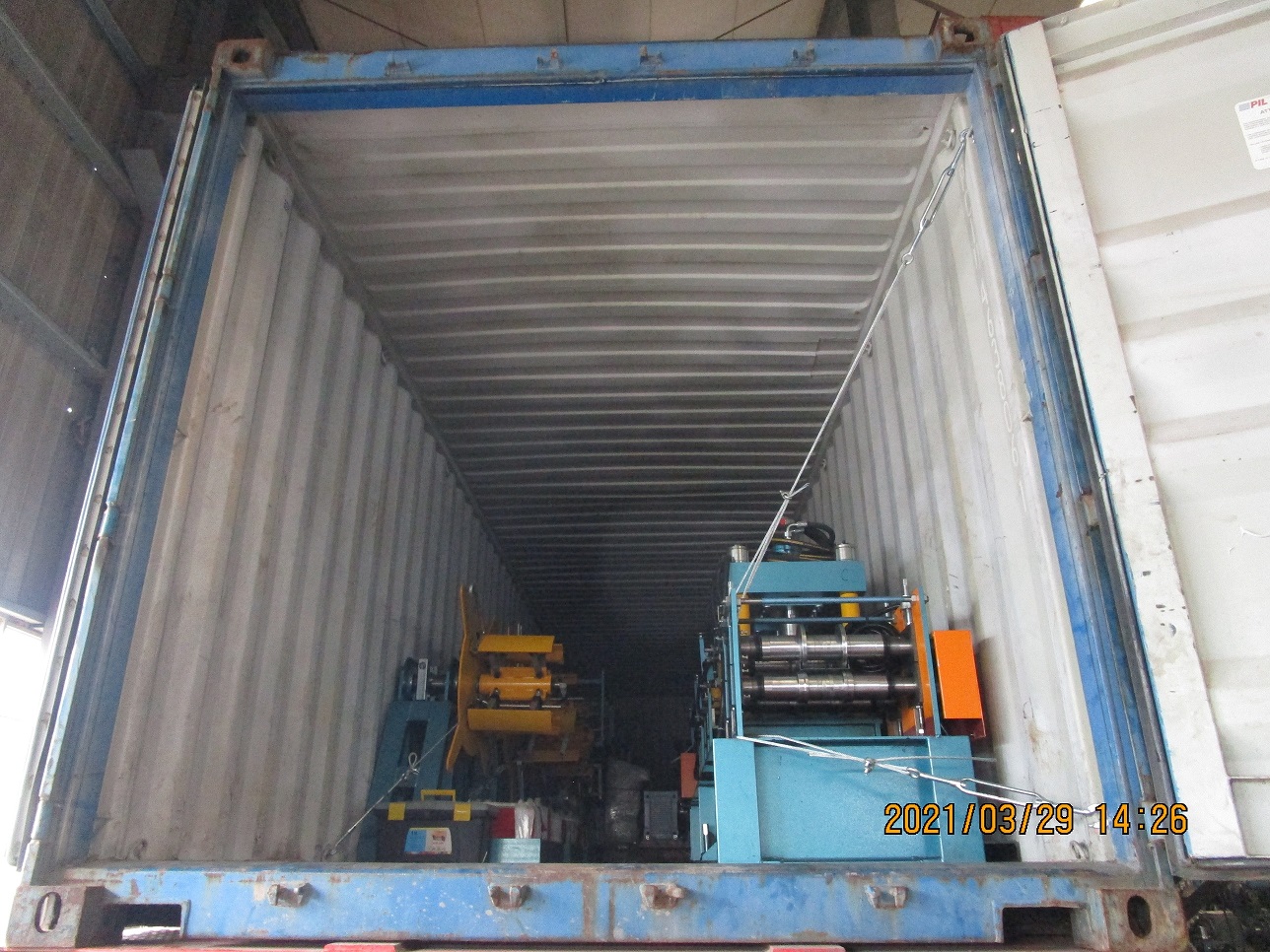 M&aacute;quina formadora de pinos e trilhas zhongyuan