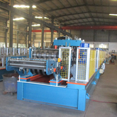 Máquina formadora de rolos em forma de terça C automática