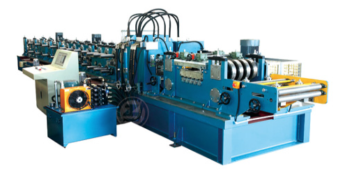 M&aacute;quina formadora de rolos de ter&ccedil;a