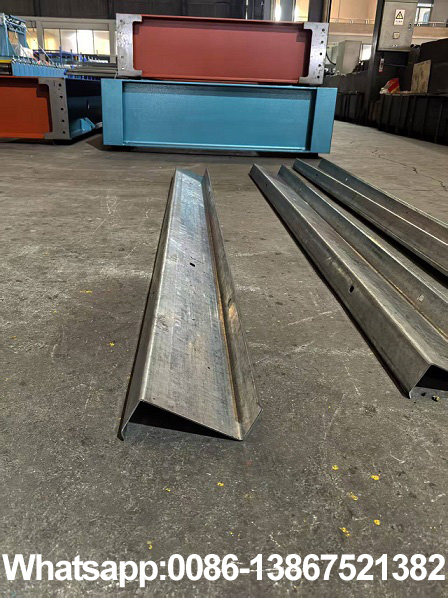 M&aacute;quina formadora de rolos de ter&ccedil;a Zhongyuan cz