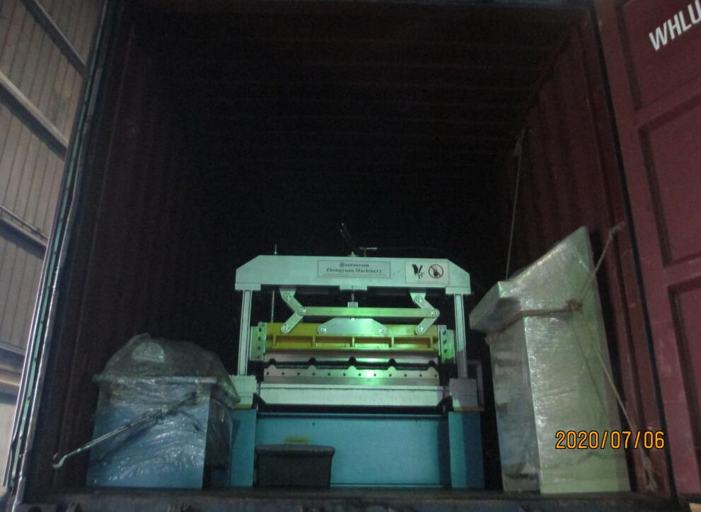 M&aacute;quina perfiladeira para telhado Zhongyuan