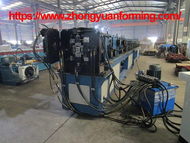 m&aacute;quina formadora de rolos zhongyuan doenpipe