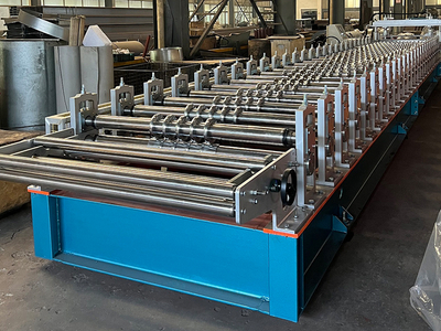 European Structure Roof Sheet Roll Forming Machine With Flying Cutting-4