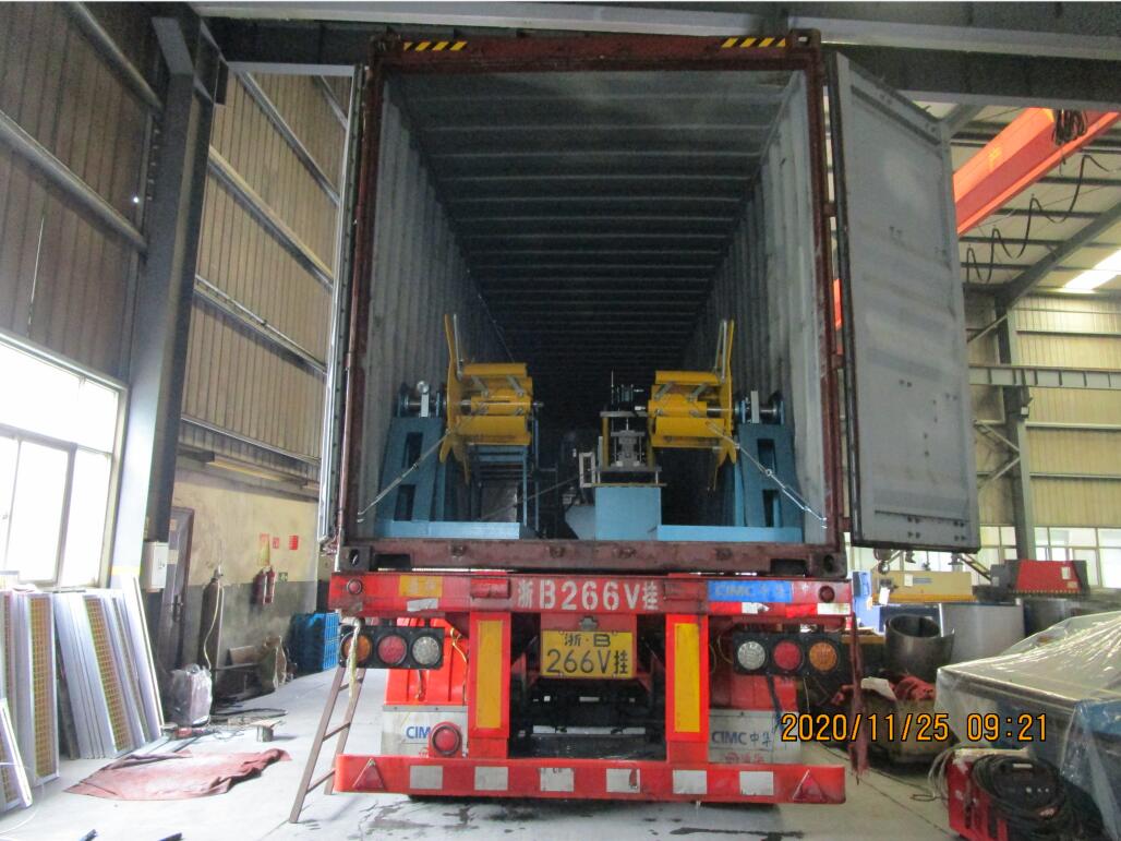 11.25 M&aacute;quina formadora de rolos de pinos do Qu&ecirc;nia