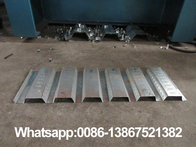 Fabrica&ccedil;&atilde;o e fornecimento de m&aacute;quina formadora de camada dupla Zhongyuan