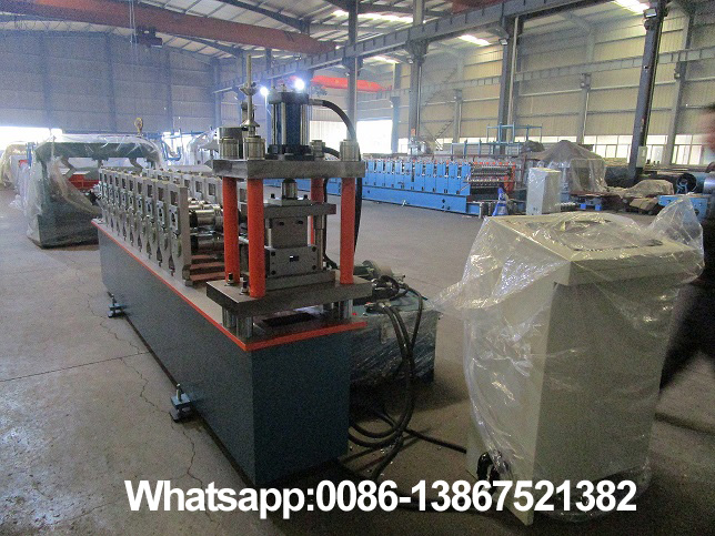 M&aacute;quina formadora de pinos Zhongyuan