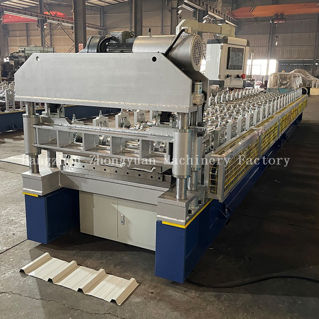 Máquina para fabricar telhas com corte elétrico