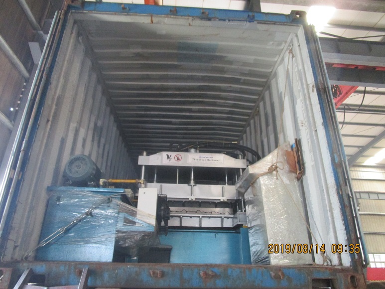 08.14 M&aacute;quina formadora de rolos de telha escalonada -Zhongyuan